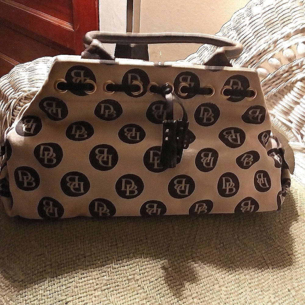 Dooney & Bourke purse